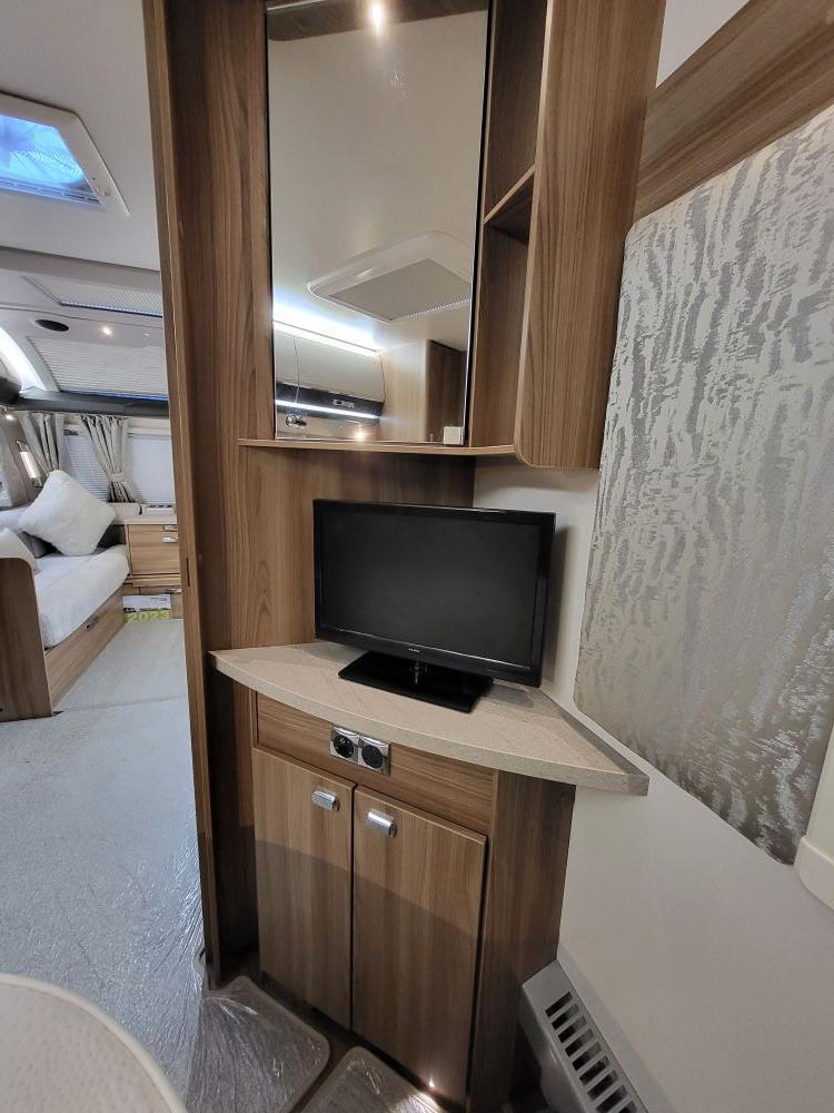 Swift Elegance