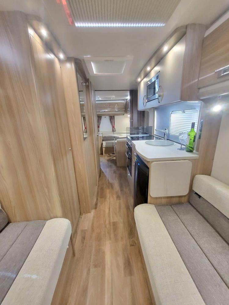 Swift  Challenger 590 LUX