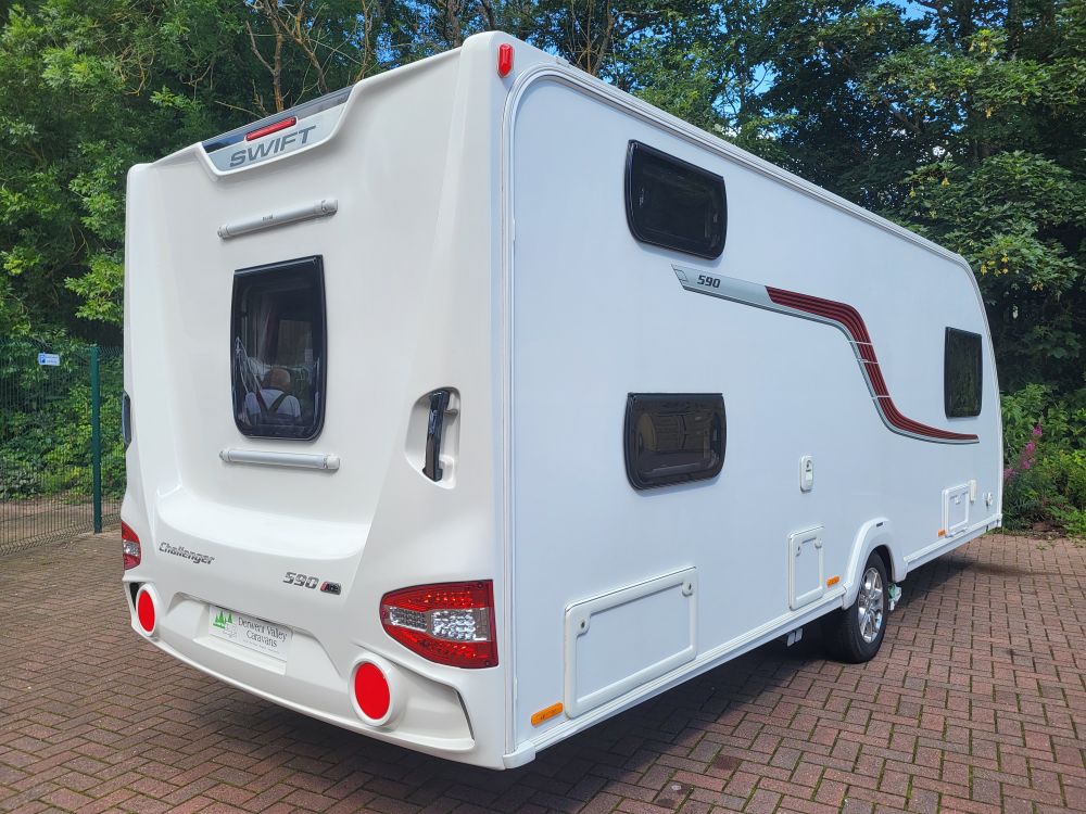 Swift  Challenger 590 LUX