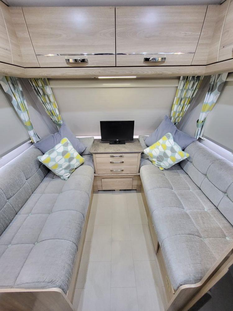 Elddis  Xplore 554