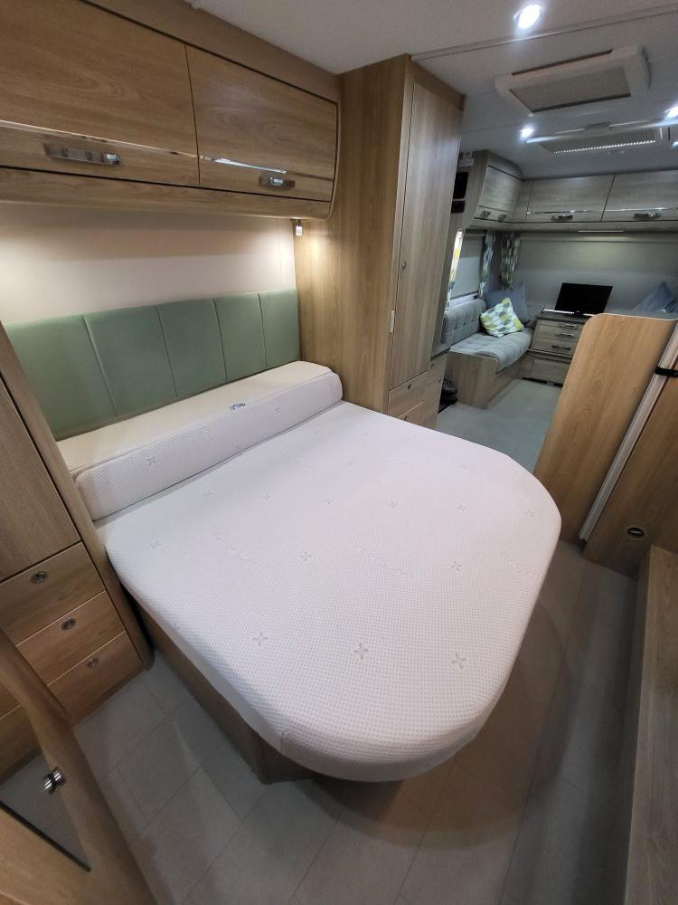 Elddis  Xplore 554