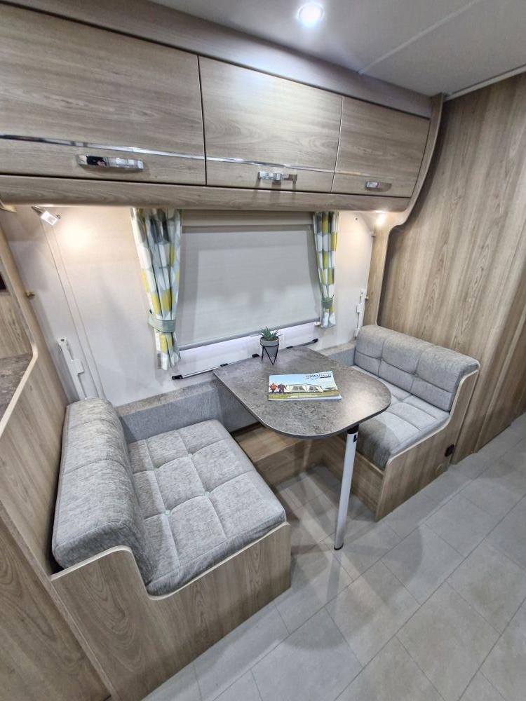 Elddis  Xplore 586