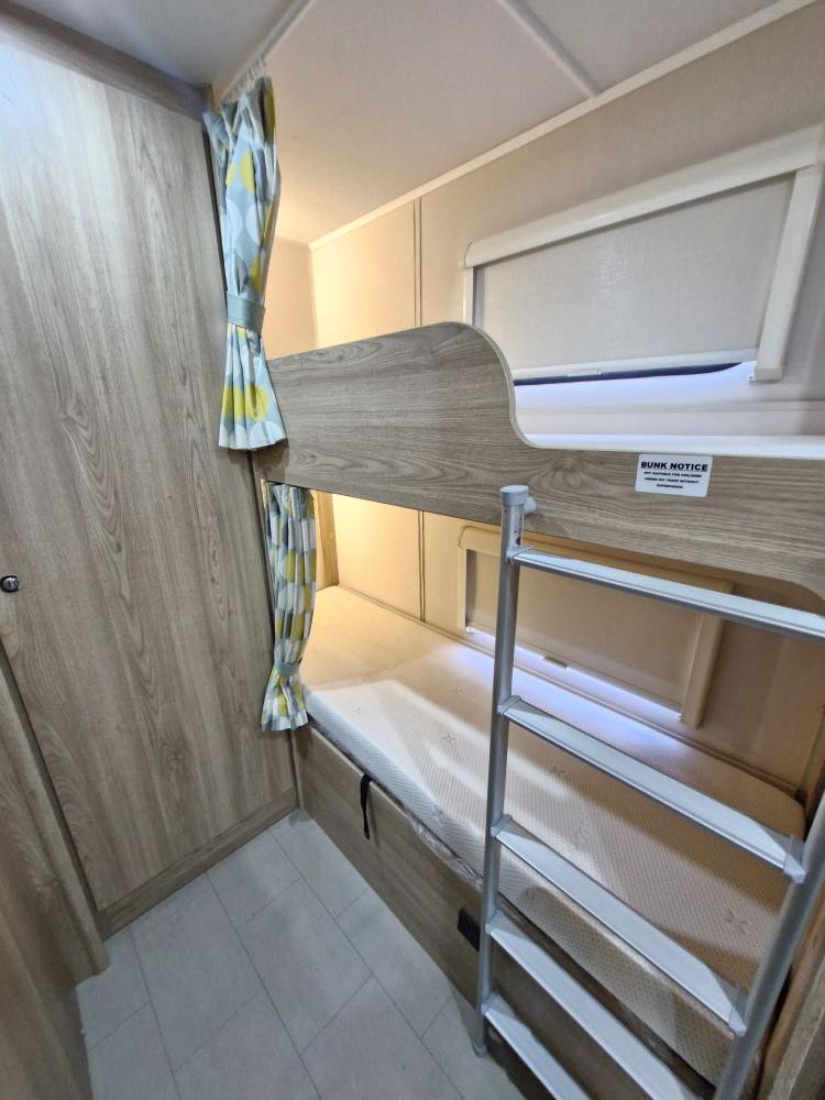Elddis  Xplore 586