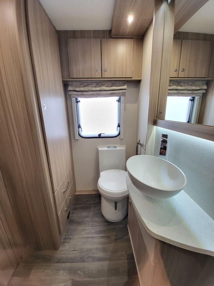 Coachman Pastiche 520