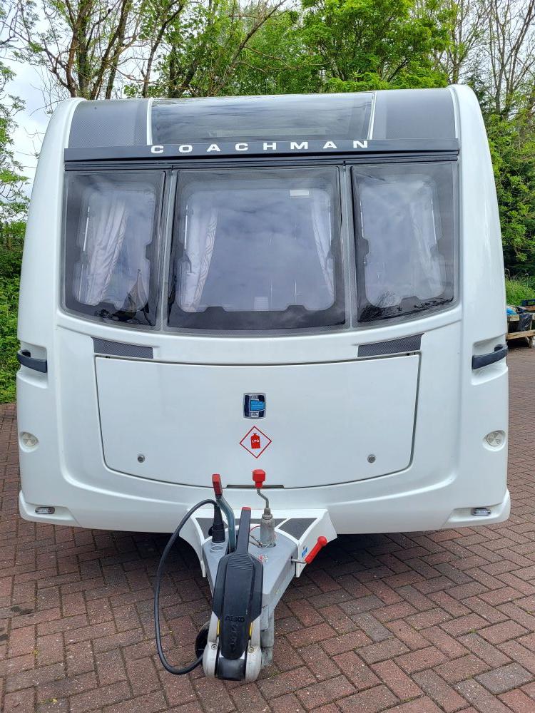 Coachman Pastiche 520