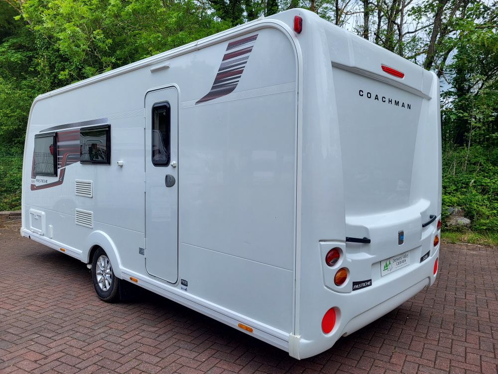 Coachman Pastiche 520