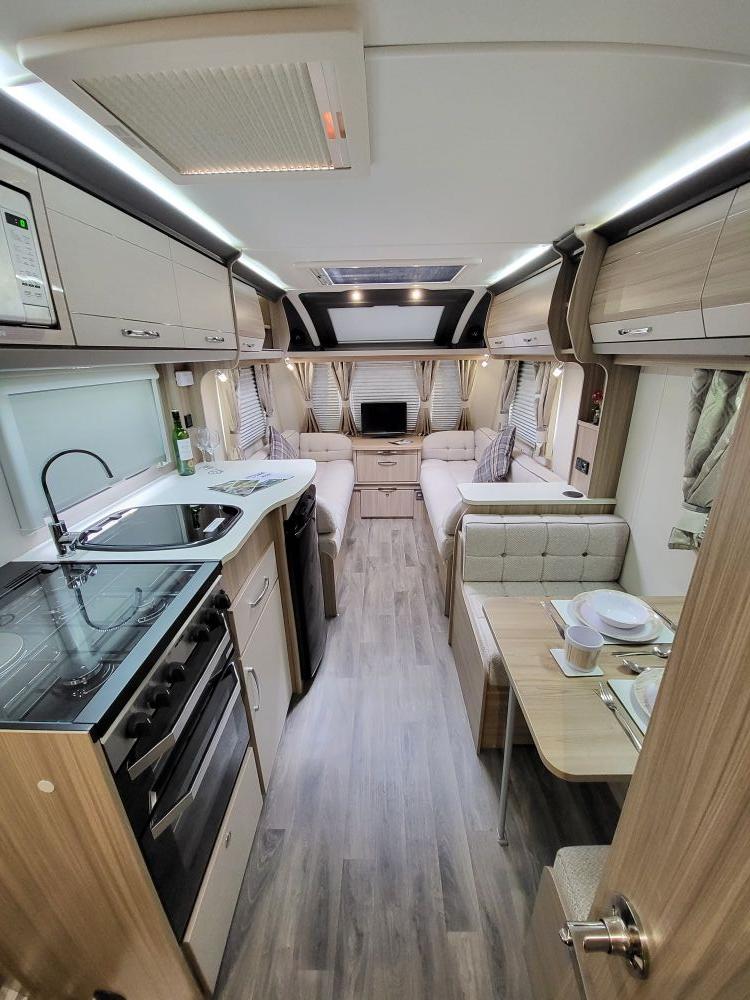 Coachman Pastiche 520