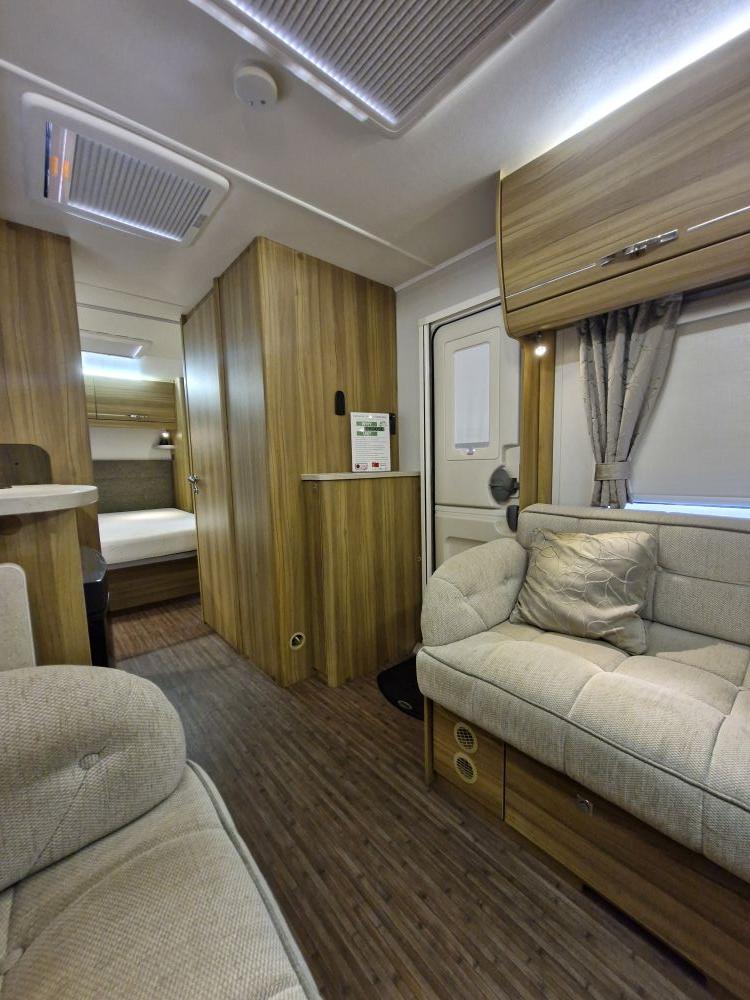 Elddis  Avante 550