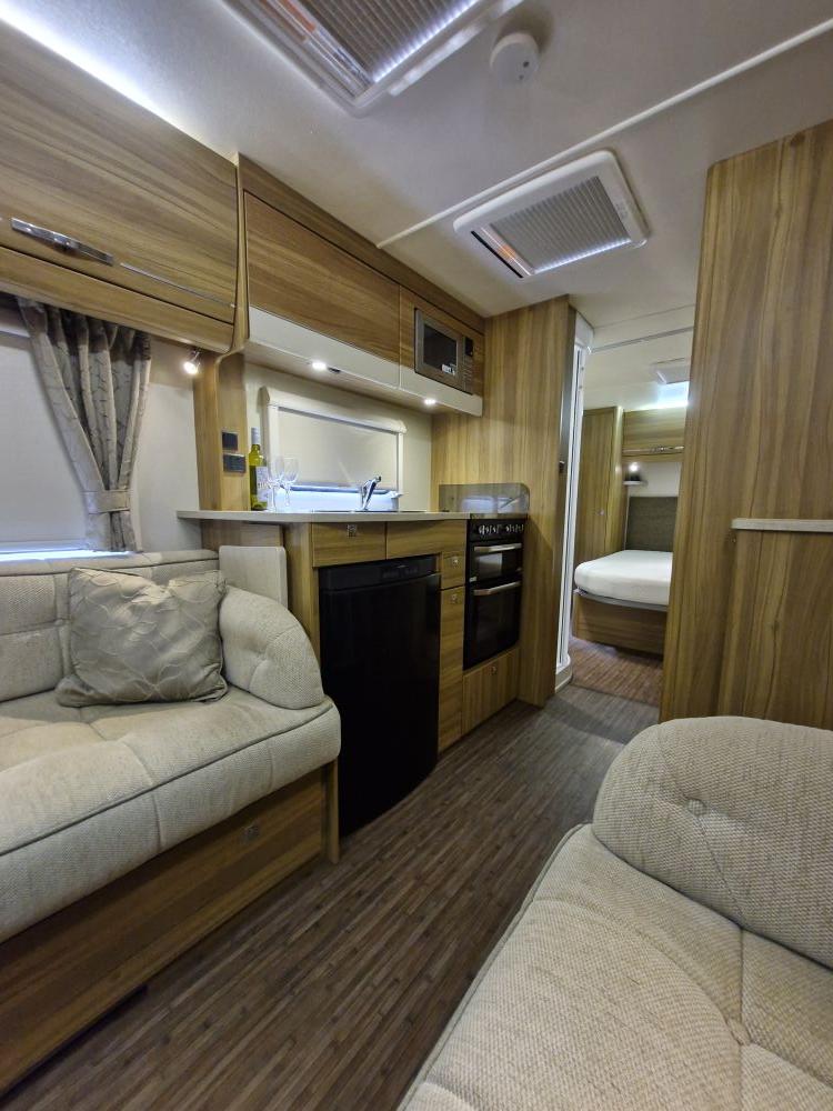 Elddis  Avante 550