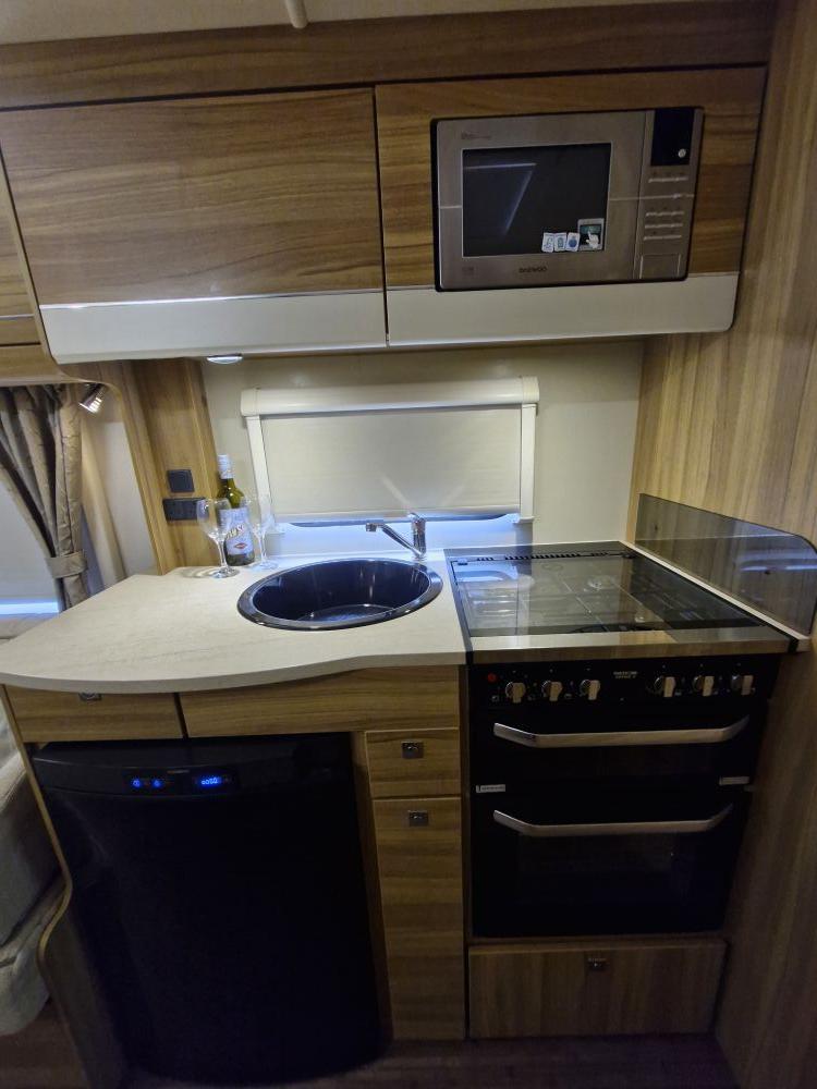 Elddis  Avante 550