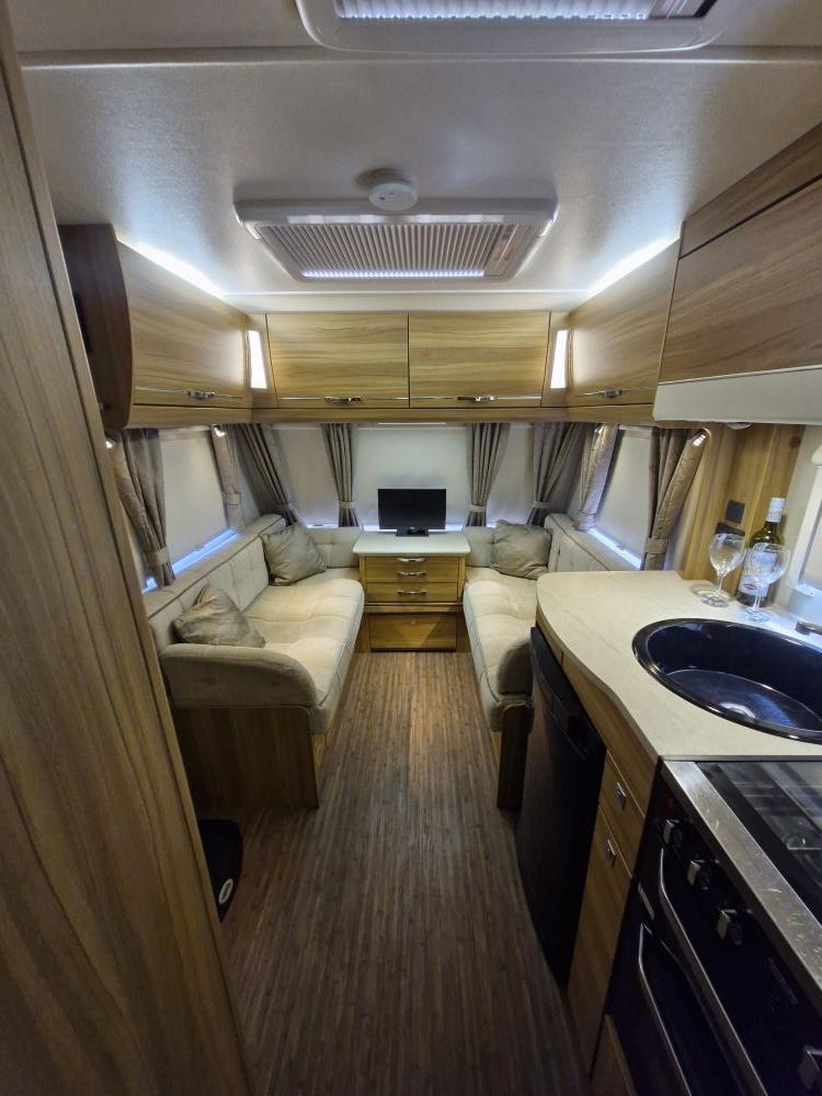 Elddis  Avante 550