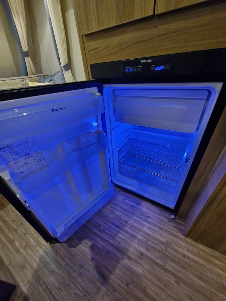 Elddis  Xplore 304