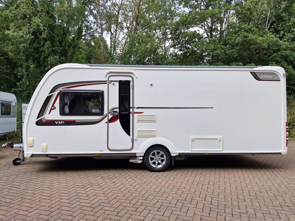 Coachman  VIP 575/4