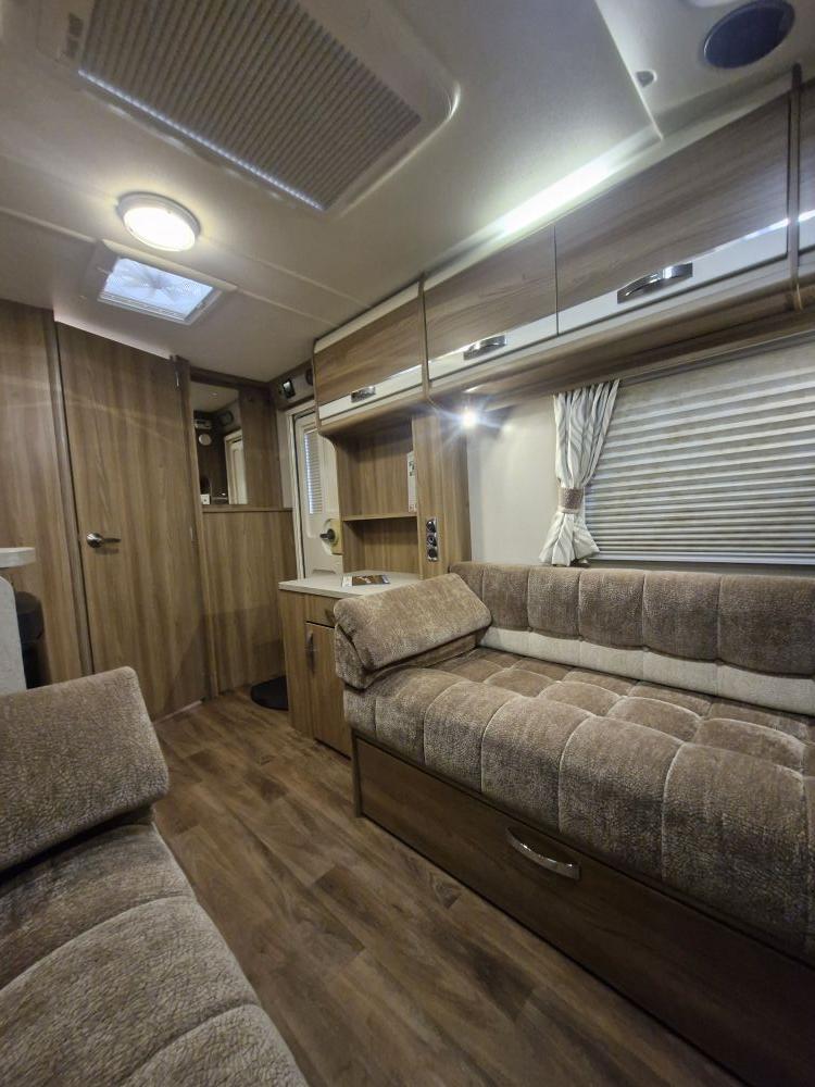 Swift Corniche 15/2