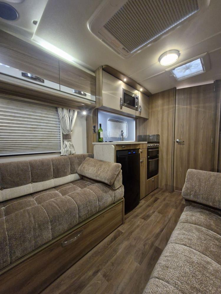 Swift Corniche 15/2