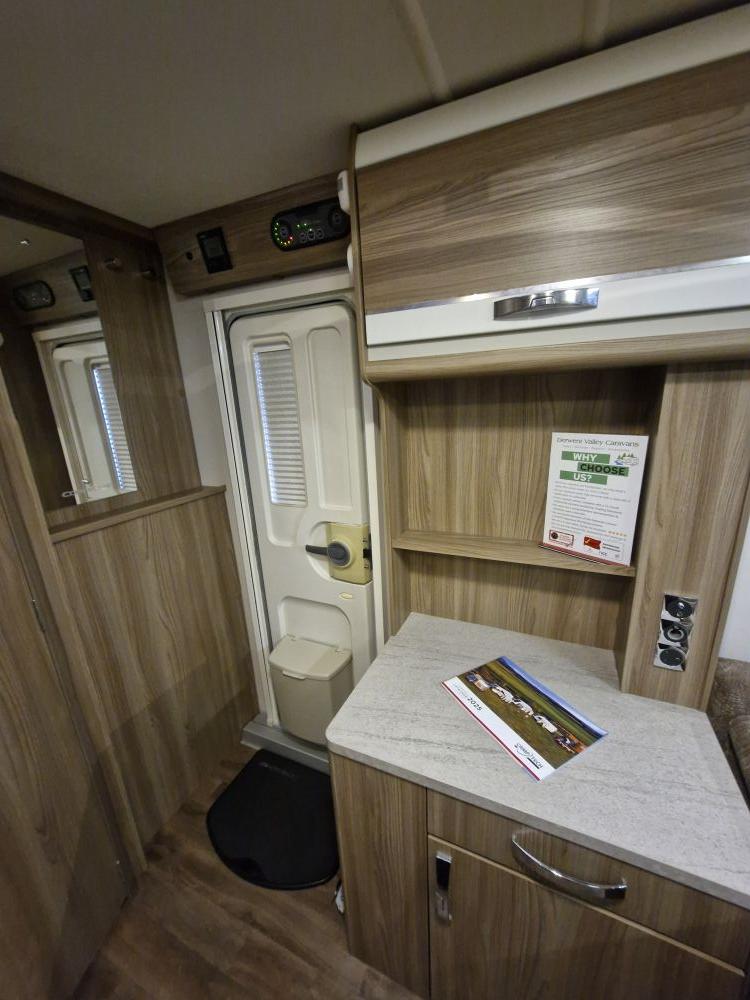 Swift Corniche 15/2