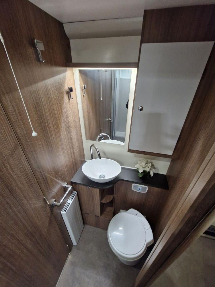 Bailey Unicorn Cabrera Black Edition