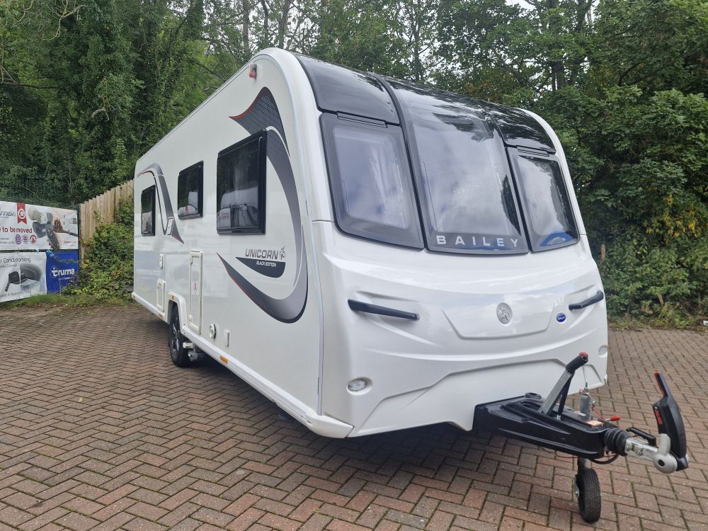 Bailey Unicorn Cabrera Black Edition