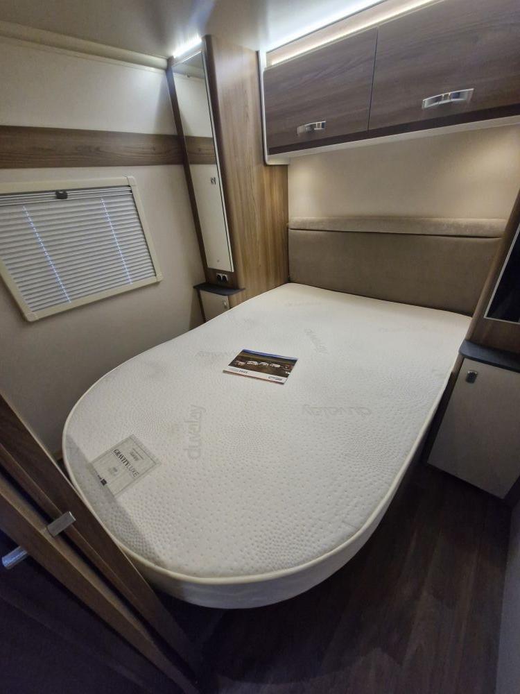 Swift Ace Globetrotter