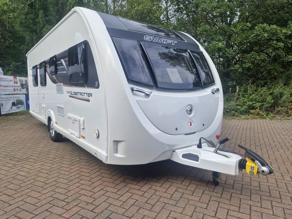 Swift Ace Globetrotter