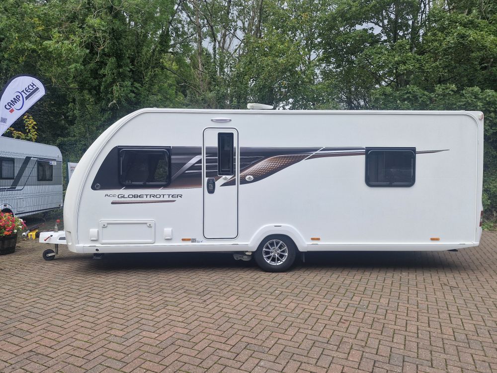 Swift Ace Globetrotter