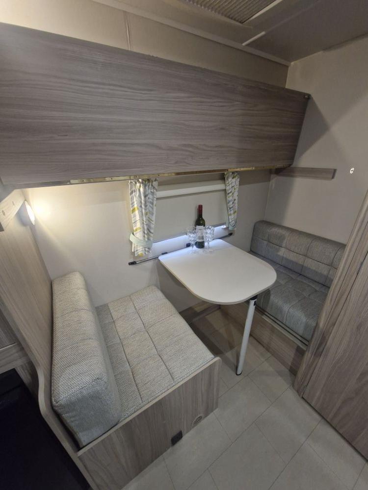 Elddis  Xplore 304