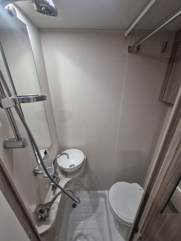 Elddis  Xplore 304