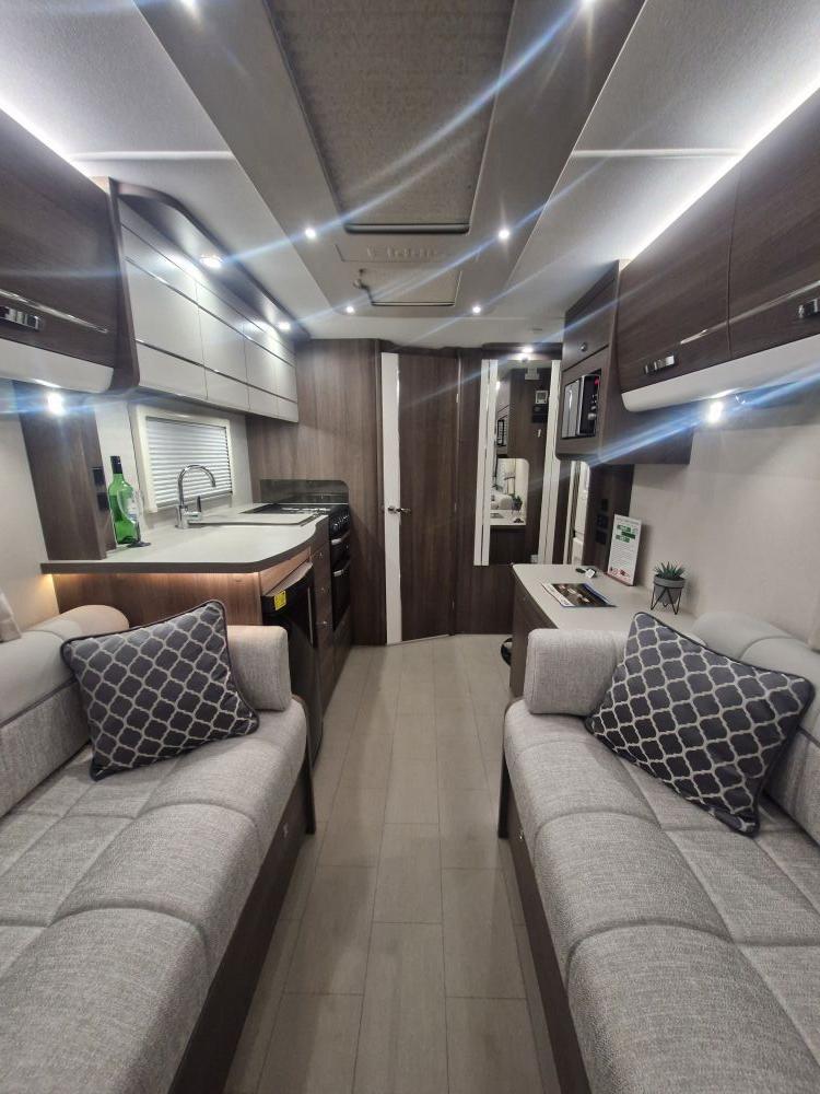 Elddis  Affinity 520