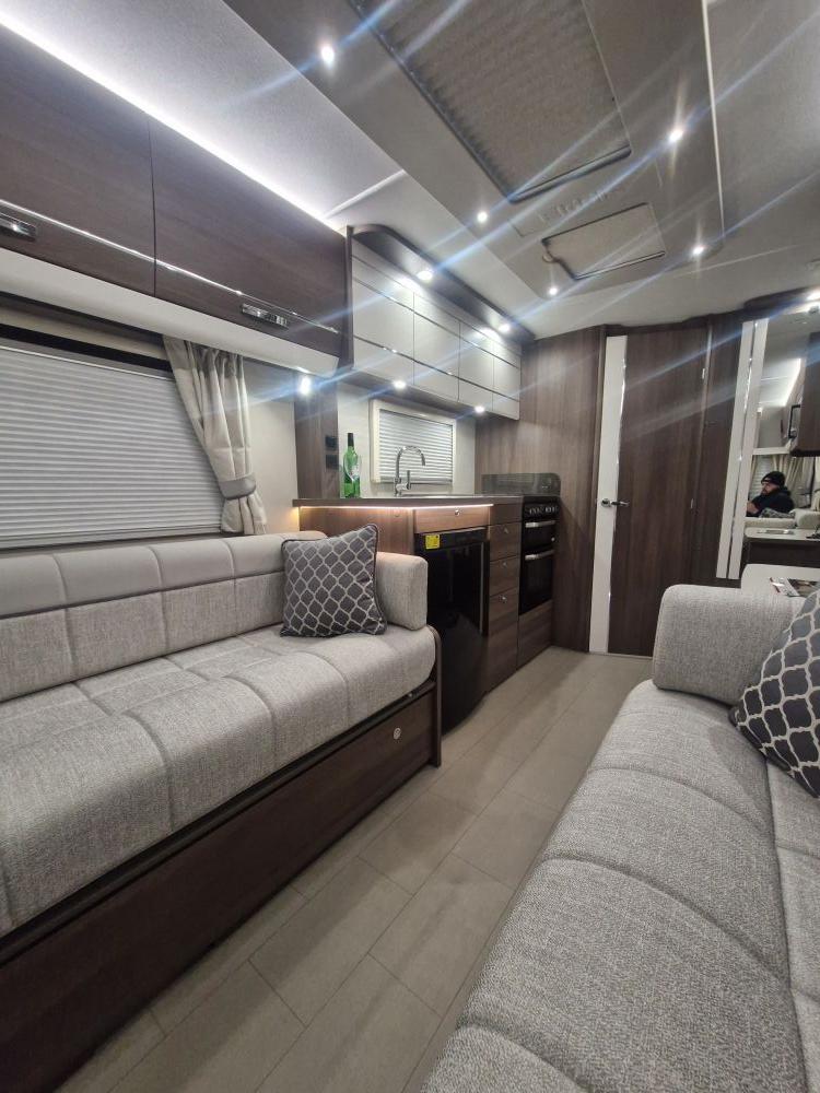 Elddis  Affinity 520