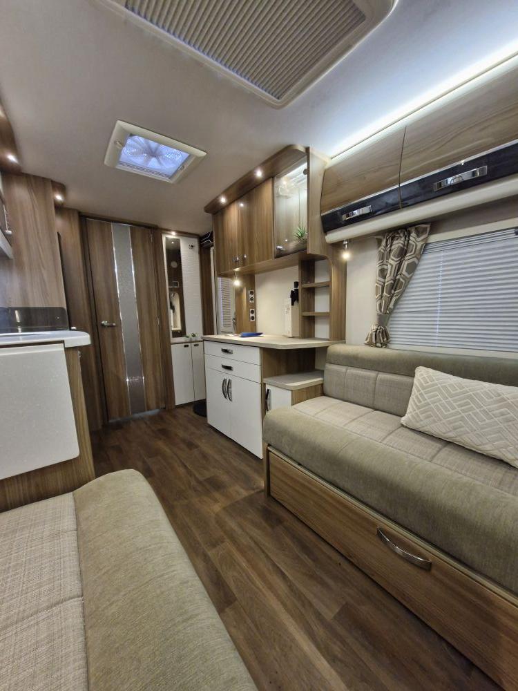 Swift Elegance 480