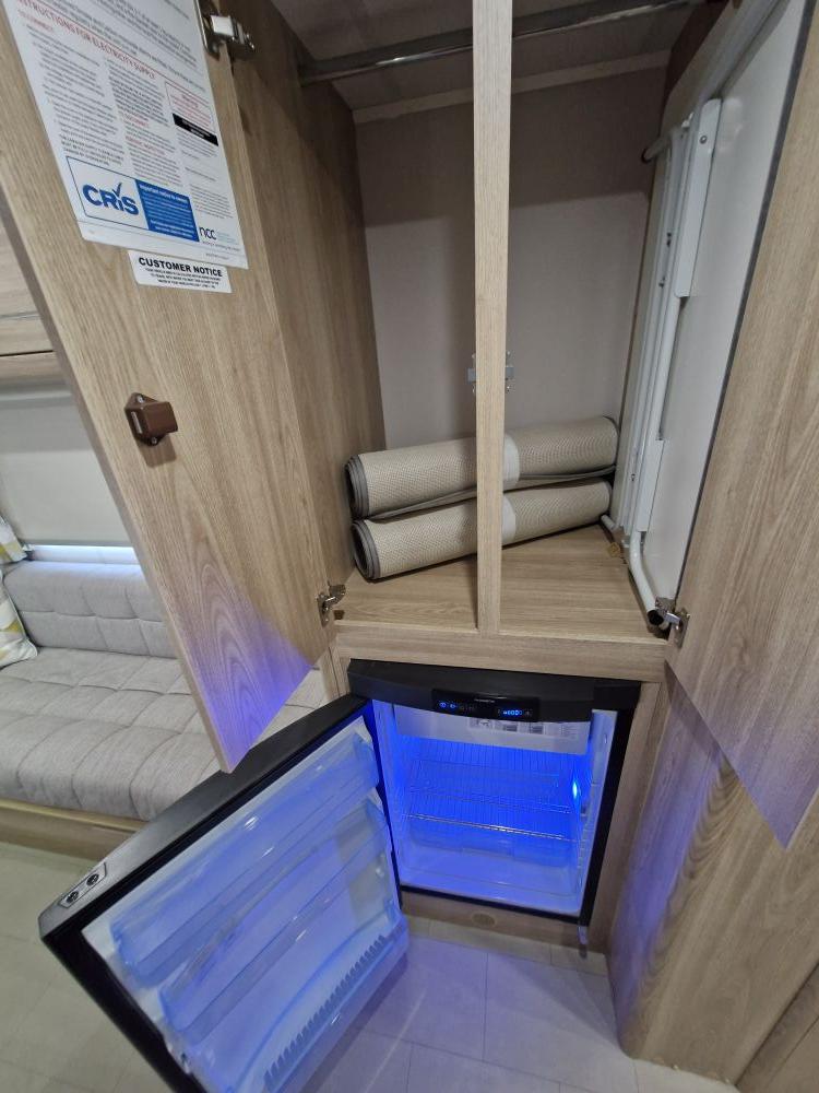 Elddis Xplore 422