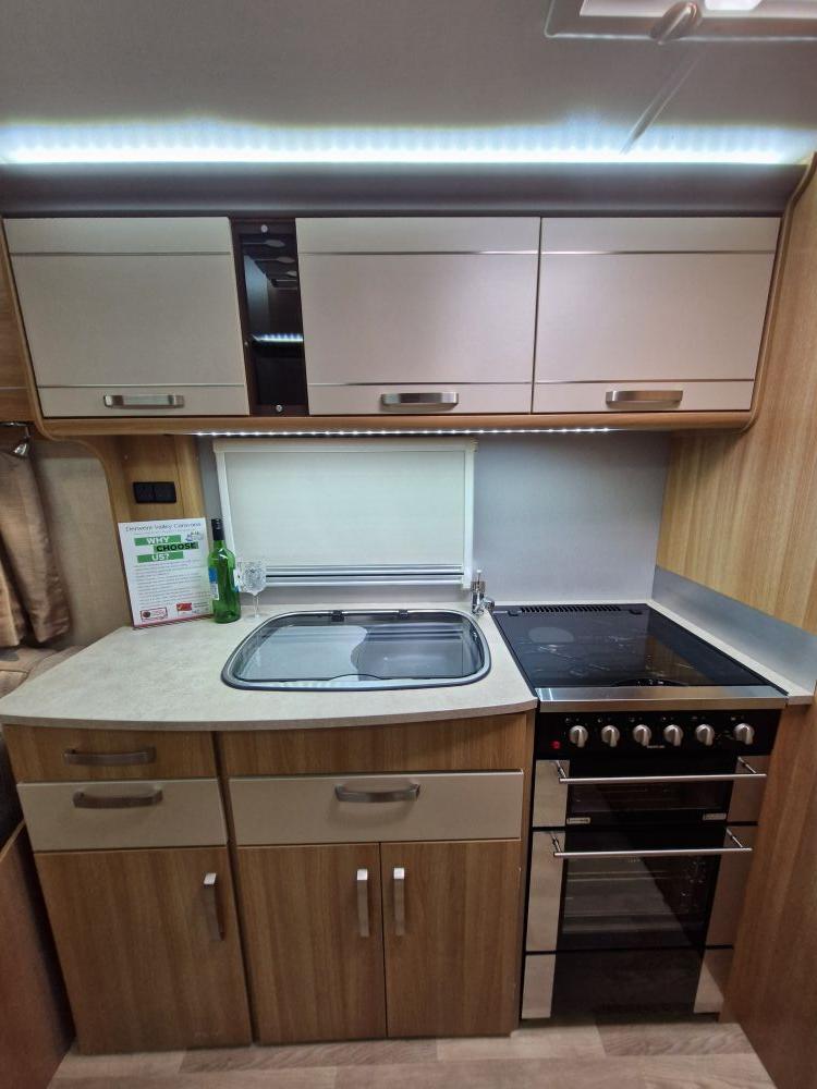 Coachman VIP 460/2