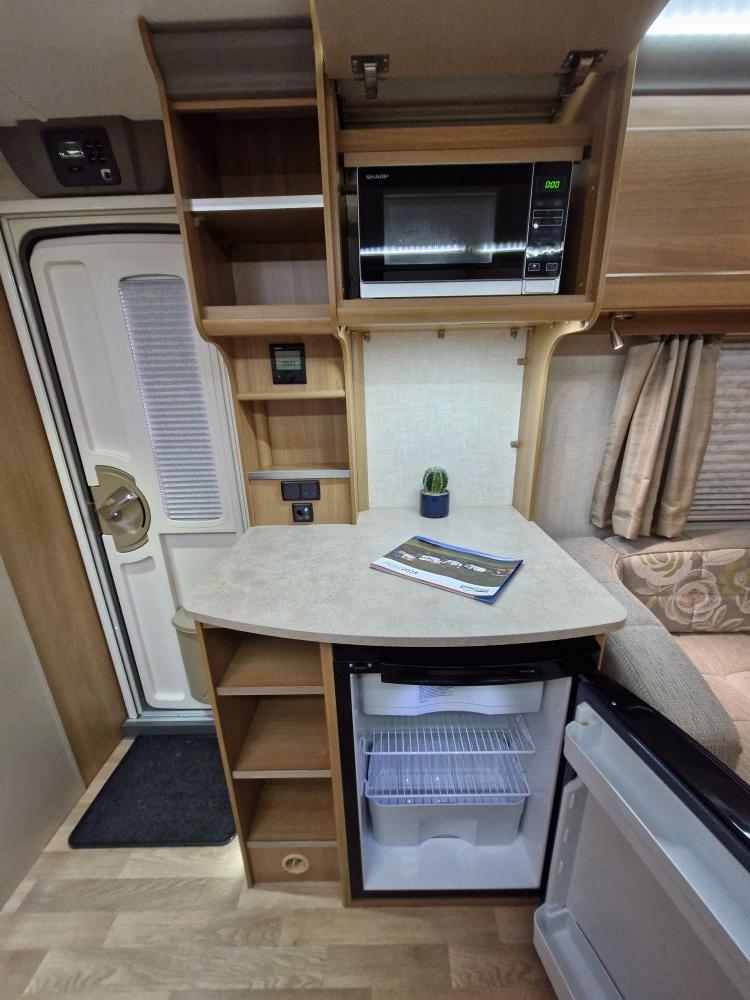 Coachman VIP 460/2
