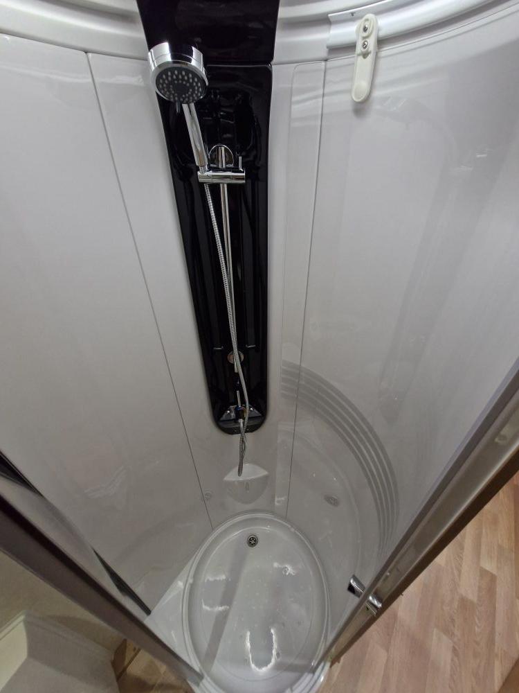 Coachman VIP 460/2