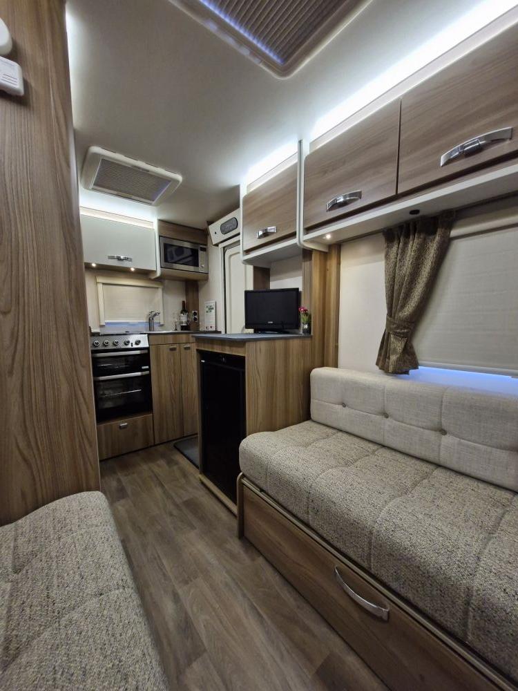 Swift Sprite Compact