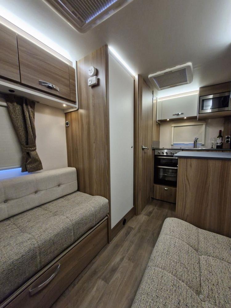 Swift Sprite Compact