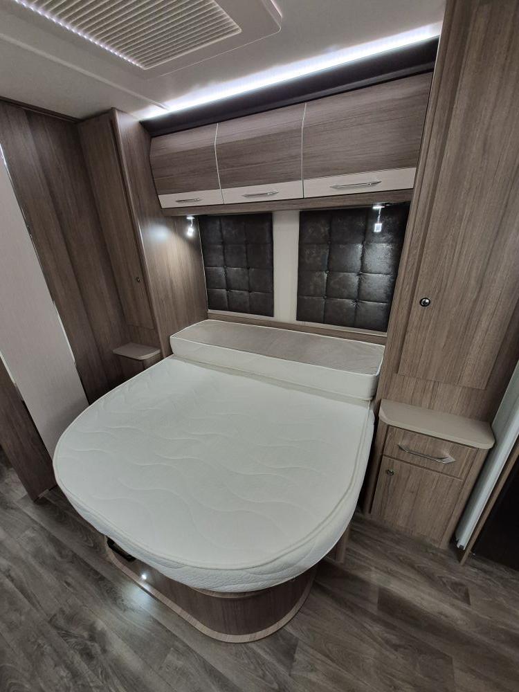 Coachman VIP 575