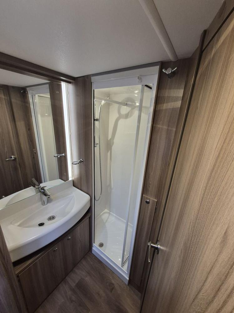 Swift Fairway 530